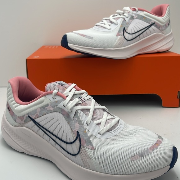 NIKE Men’s QUEST 5 PRM
WHITE/MIDNIGHT NAVY-
PEARL PINK-CORAL CHALK
FB6944-100 - Picture 14 of 16